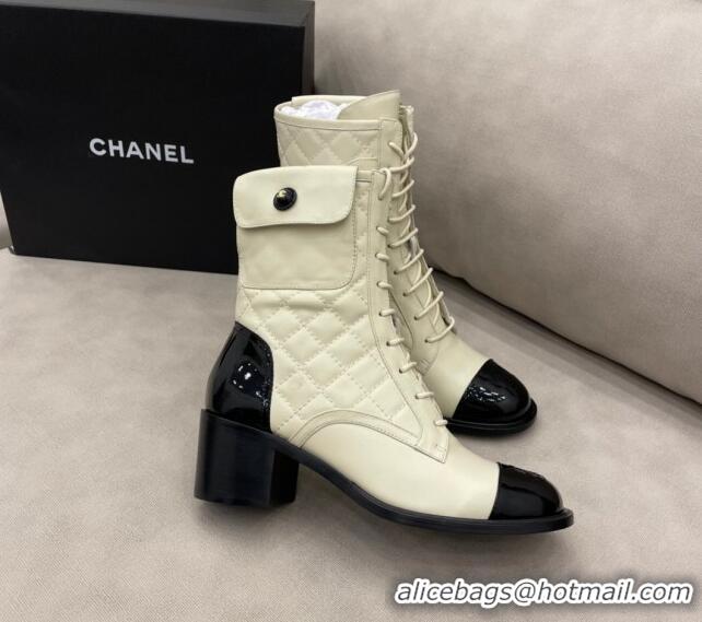 Unique Grade Chanel Quilted Leather Short Boots with Pouch 120420 White