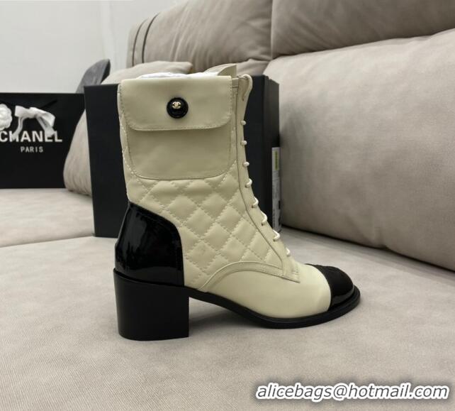 Unique Grade Chanel Quilted Leather Short Boots with Pouch 120420 White