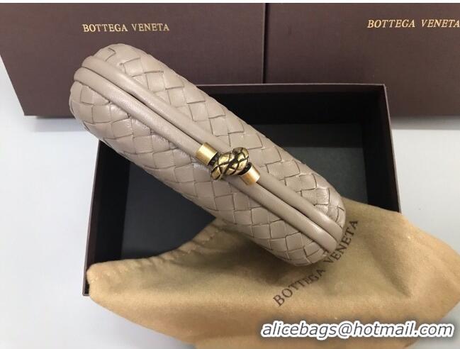 Good Taste Bottega Veneta Knot Woven Lambskin Clutch with Chain BV11010 Beige