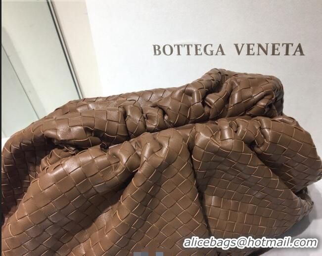 Good Taste Bottega Veneta The Large Pouch Clutch in Woven Lambskin BV0417 Brown 2020