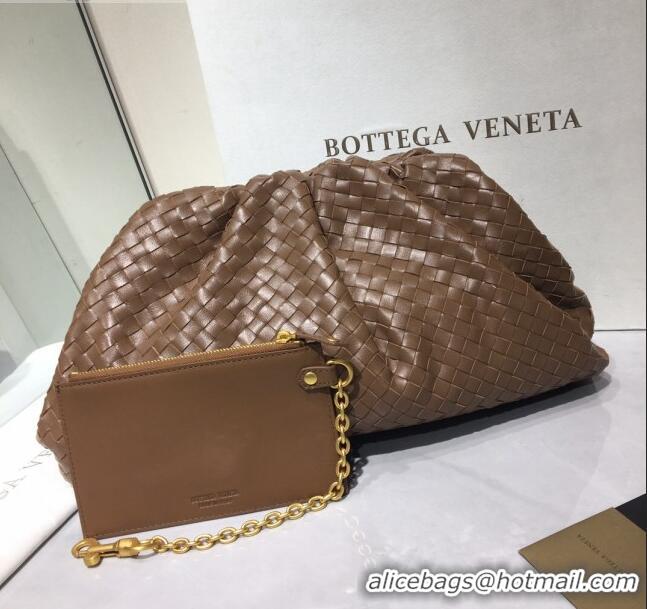 Good Taste Bottega Veneta The Large Pouch Clutch in Woven Lambskin BV0417 Brown 2020