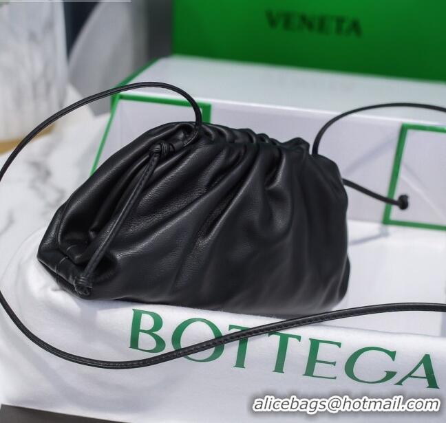 Top Sale Bottega Veneta The Mini Pouch Soft Clutch Bag in Calfskin BV0910 Black 2020