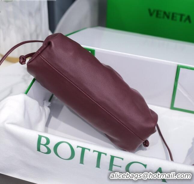 Luxurious Bottega Veneta The Mini Pouch Soft Clutch Bag in Calfskin BV0910 Burgundy 2020