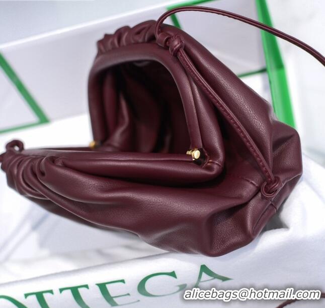 Luxurious Bottega Veneta The Mini Pouch Soft Clutch Bag in Calfskin BV0910 Burgundy 2020