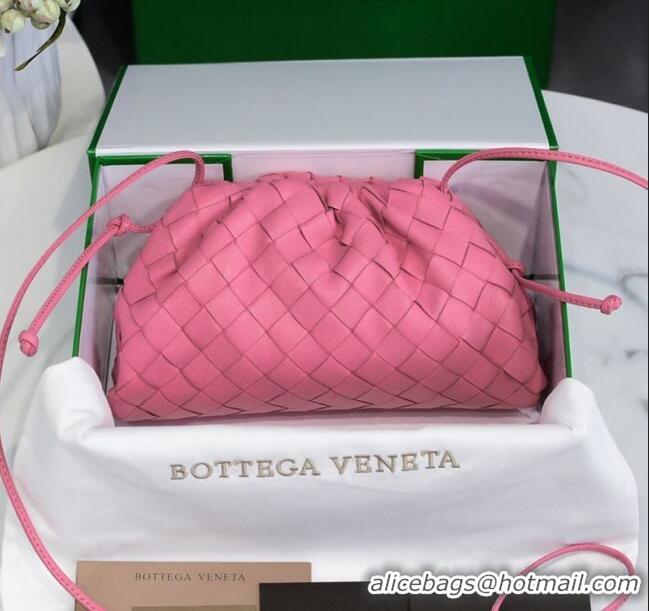 Top Design Bottega Veneta The Mini Pouch Clutch Bag in Large-Woven Lambskin BV0919 Light Pink 2020