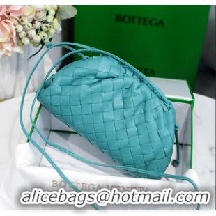 Stylish Bottega Veneta The Mini Pouch Clutch Bag in Large-Woven Lambskin BV0919 Water Blue 2020