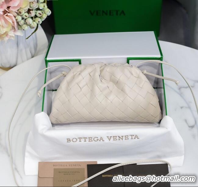 Hot Sell Bottega Veneta The Mini Pouch Clutch Bag in Large-Woven Lambskin BV0919 White 2020