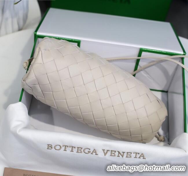 Hot Sell Bottega Veneta The Mini Pouch Clutch Bag in Large-Woven Lambskin BV0919 White 2020