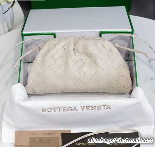 Hot Sell Bottega Veneta The Mini Pouch Clutch Bag in Large-Woven Lambskin BV0919 White 2020