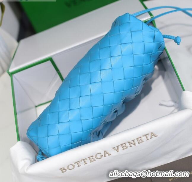 Trendy Design Bottega Veneta The Mini Pouch Clutch Bag in Large-Woven Lambskin BV0919 Sky Blue 2020