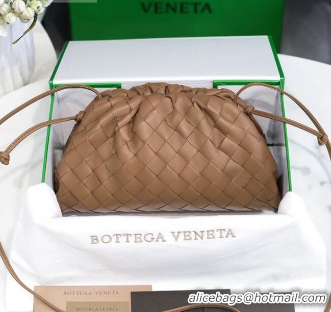 Unique Style Bottega Veneta The Mini Pouch Clutch Bag in Large-Woven Lambskin BV0919 Brown 2020