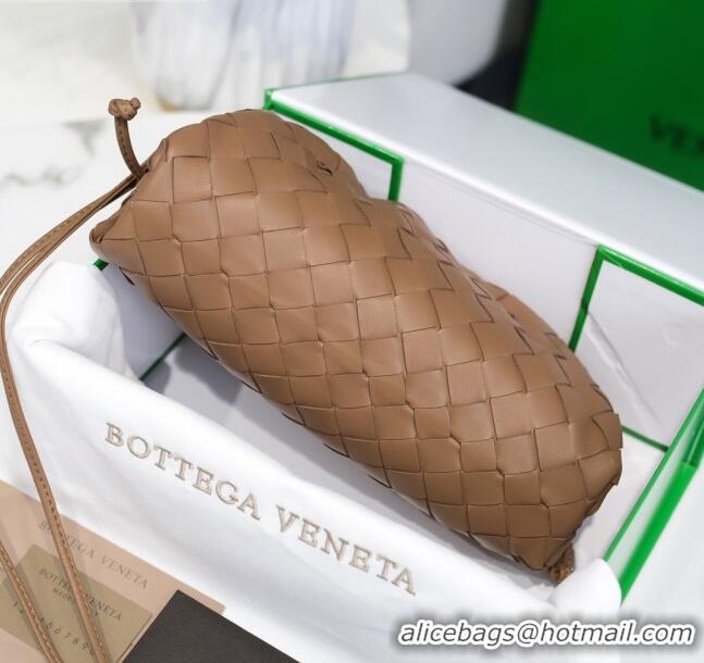 Unique Style Bottega Veneta The Mini Pouch Clutch Bag in Large-Woven Lambskin BV0919 Brown 2020