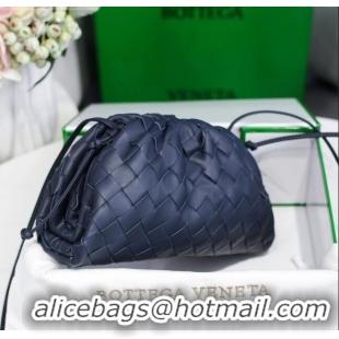 Buy Grade Bottega Veneta The Mini Pouch Clutch Bag in Large-Woven Lambskin BV0919 Navy Blue 2020