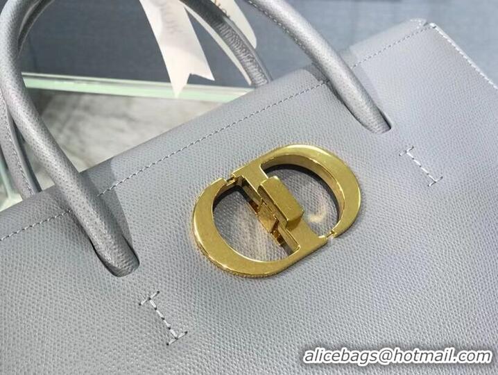 Famous Brand DIOR LARGE ST HONORE TOTE Grained Calfskin M9306UBAE sky blue