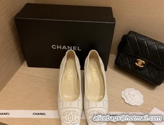 Best Design Chanel Vintage Perforated Leather Pumps 7cm 010812 White 2021