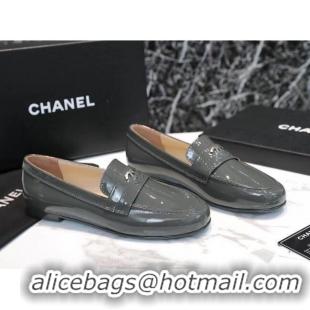 Low Price Chanel Patent Leather CC Strap Loafers 010828 Gray 2021