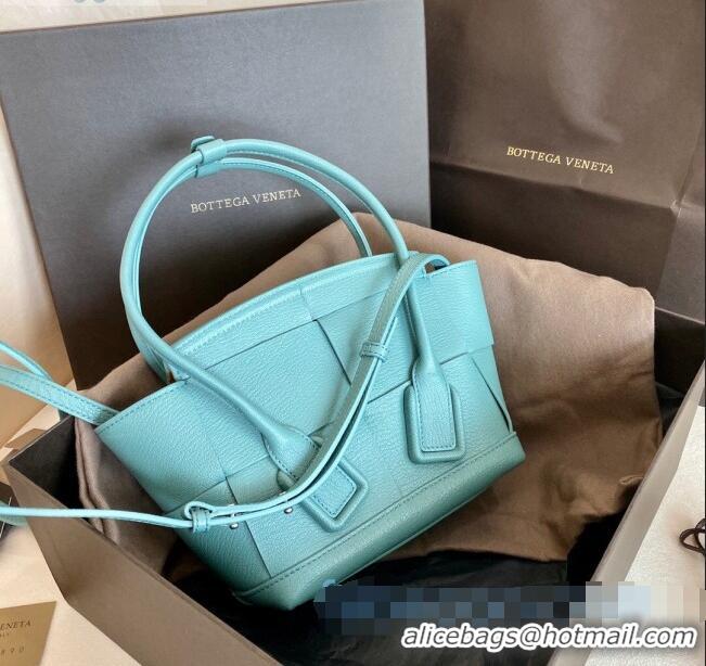 Famous Brand Bottega Veneta Arco Mini Bag in Grained Maxi Woven Calfskin BV0411 Light Blue 2020