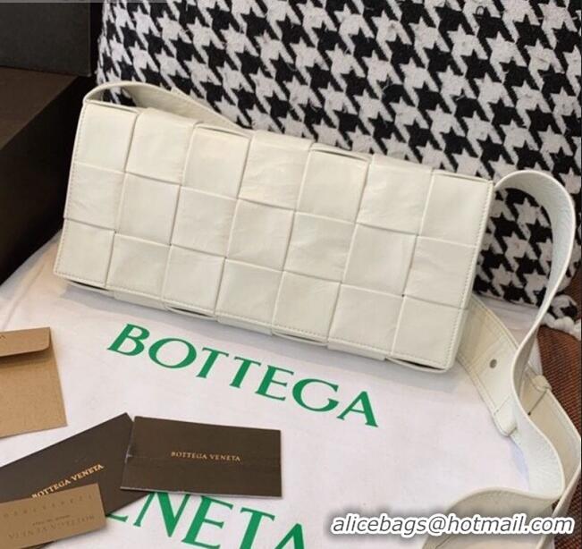 Fashion Classic Bottega Veneta Wax Calfskin Crossbody Bag BV2220 White 2021