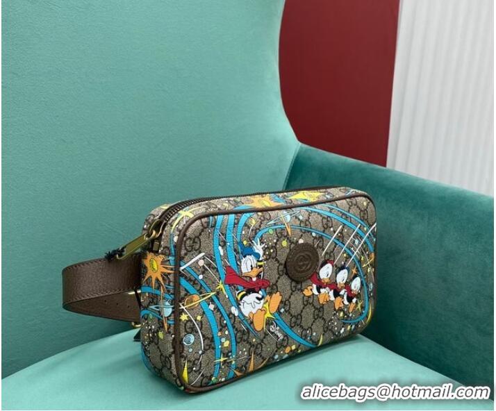 Best Price Disney x Gucci Donald Duck print belt bag 602695