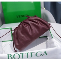 Luxurious Bottega Veneta The Mini Pouch Soft Clutch Bag in Calfskin BV0910 Burgundy 2020