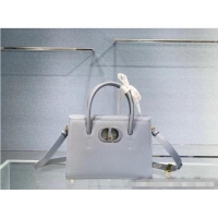 Top Quality DIOR MEDIUM ST HONORE TOTE Grained Calfskin M9321UMBA sky blue