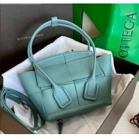 Famous Brand Bottega Veneta Arco Mini Bag in Grained Maxi Woven Calfskin BV0411 Light Blue 2020