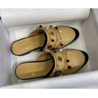 Good Product Chanel Leather Flat Mules with Chain 010933 Beige 2021