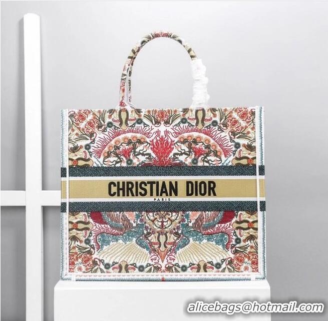 Specials DIOR BOOK TOTE Latte Multicolor Dior Zodiac Embroidery M1286Z-2