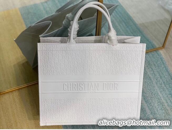 New Release Creation DIOR BOOK TOTE BAG IN Calfskin M1296Z White