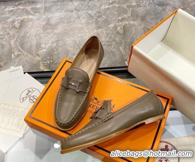 Top Grade Hermes Paris Calfskin Flat loafers with H Buckle 010651 Grey