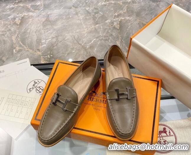 Top Grade Hermes Paris Calfskin Flat loafers with H Buckle 010651 Grey