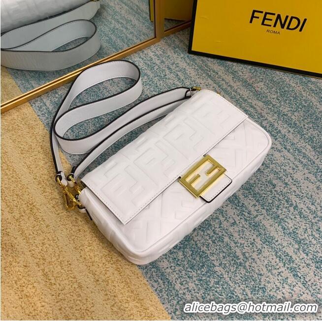 Super Quality Fendi BAGUETTE Shoulder Bag 8BR600 white