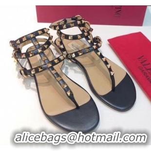 New Design Valentino Rockstud Flat Thong Sandal in Black/Nude Leather 072061