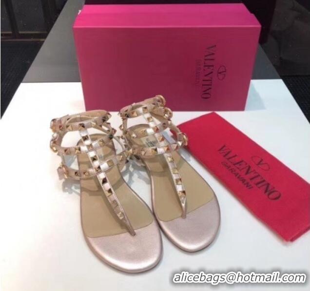 Top Design Valentino Rockstud Flat Thong Sandal in Leather 072061 champagne