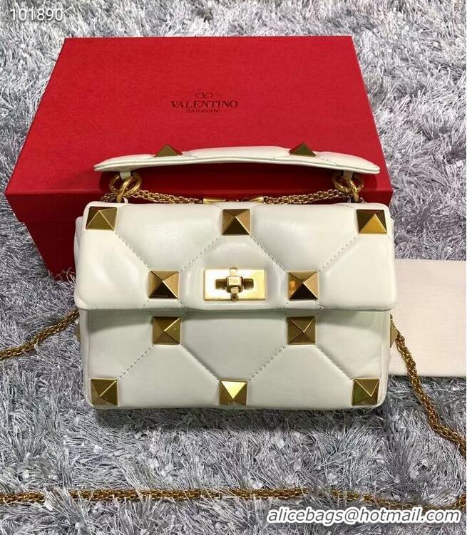 Unique Style Valentino mini Garavani Roman Stud V2061 White