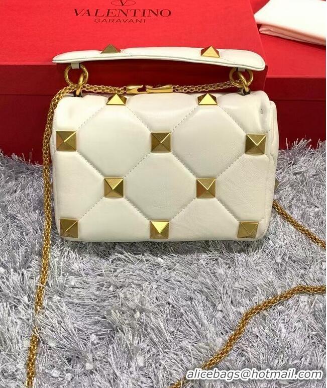 Unique Style Valentino mini Garavani Roman Stud V2061 White