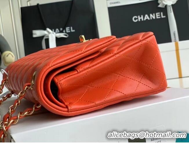 Buy Fashionable Chanel classic handbag Lambskin & gold Metal A01112 Red