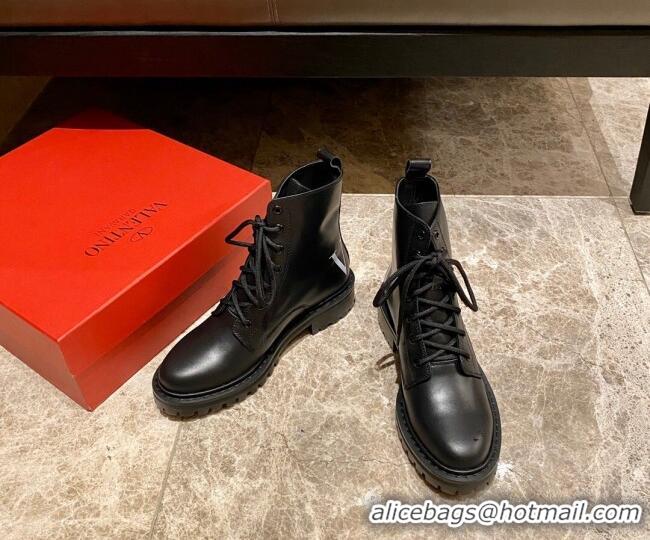 Unique Style Valentino Calfskin VLTN Short Boots Black/White 100972