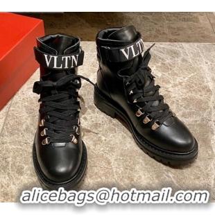 Luxurious Valentino Calfskin VLTN Lace-up Short Boots Black 100973