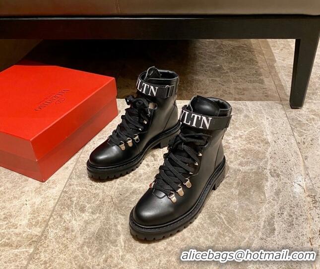 Luxurious Valentino Calfskin VLTN Lace-up Short Boots Black 100973