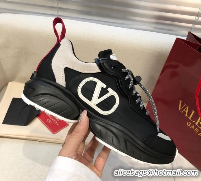 Classic Hot Valentino VLogo Sneakers in Suede and Calfskin Patchwork 111646 Black/White