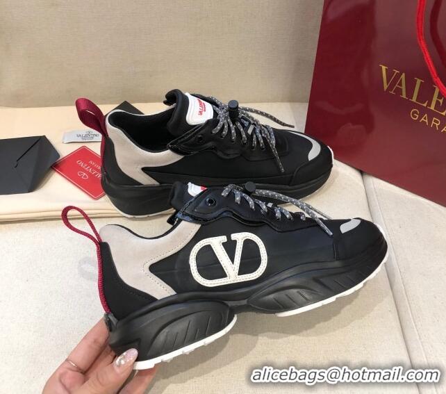 Classic Hot Valentino VLogo Sneakers in Suede and Calfskin Patchwork 111646 Black/White