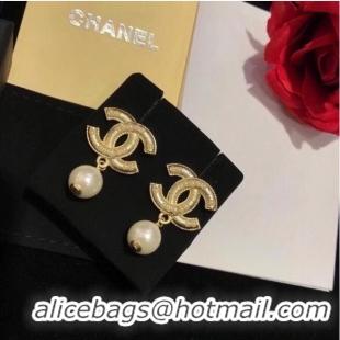 Modern Classic Chanel Earrings CE6130