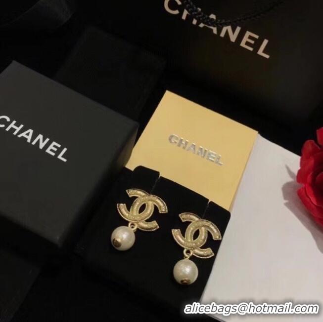 Modern Classic Chanel Earrings CE6130