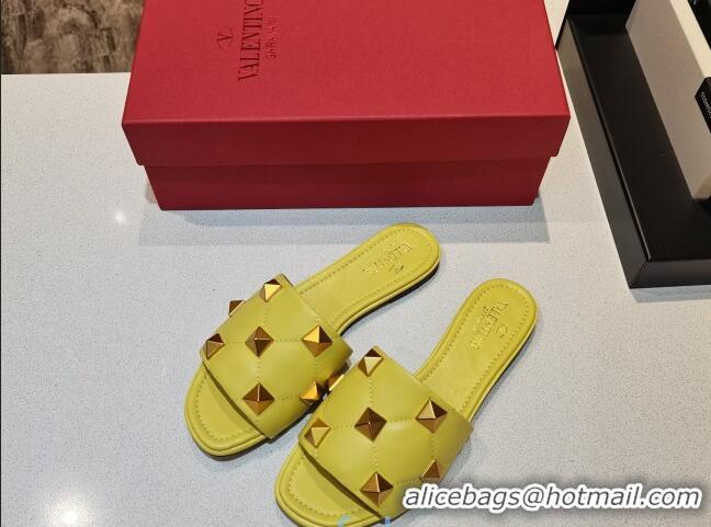 New Style Valentino Roman Stud Flat Slide Sandals in Quilted Nappa Lambskin 011185 Yellow