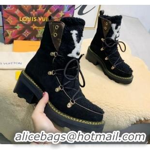 Well Crafted Louis Vuitton LV Beaubourg Short Boots in Suede and Shearling Wool 1A8CUQ Black