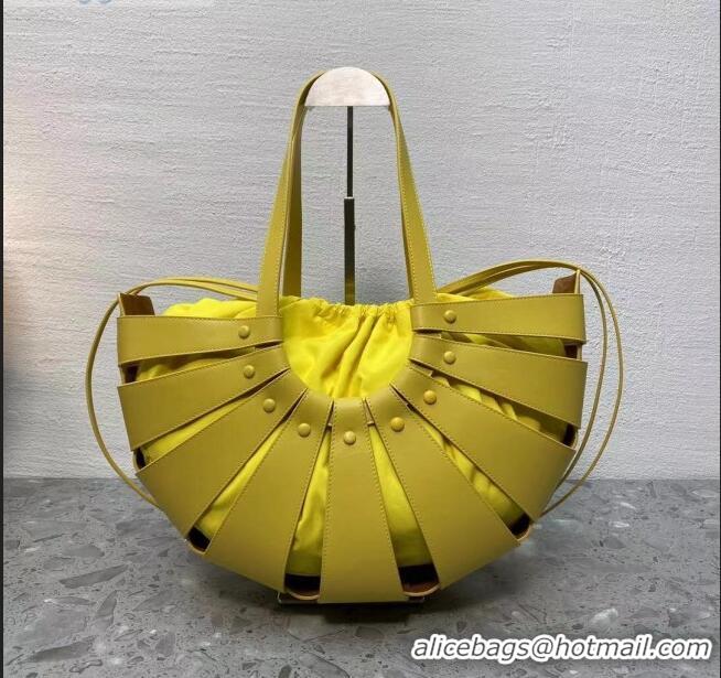 Top Design Bottega Veneta Medium The Shell Pouch Cut out Shoulder Bag BV2358 Yellow 2020