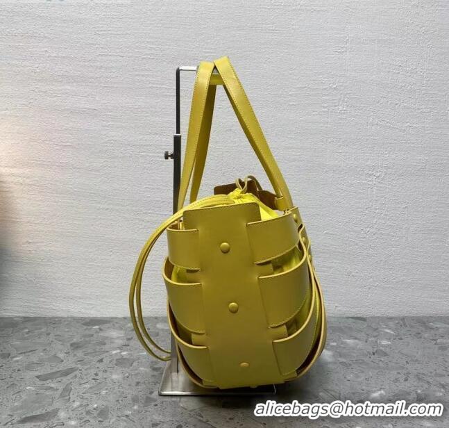 Top Design Bottega Veneta Medium The Shell Pouch Cut out Shoulder Bag BV2358 Yellow 2020