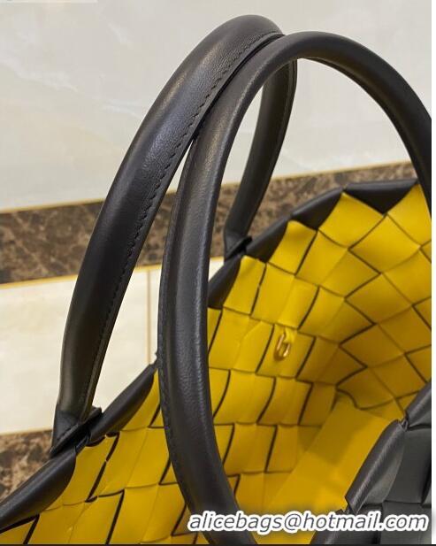 AAAAA Discount Bottega Veneta Large Tote Bag in Woven Lambskin BV0504 Black/Yellow 2021