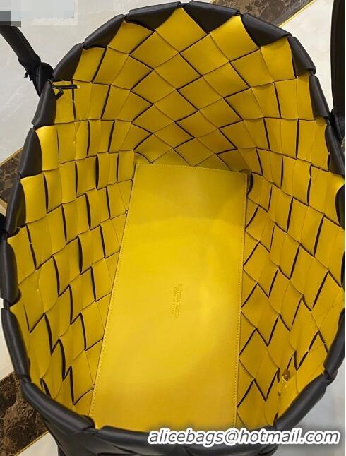 AAAAA Discount Bottega Veneta Large Tote Bag in Woven Lambskin BV0504 Black/Yellow 2021